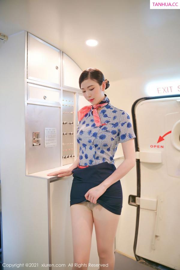 李雅柔  长腿空姐李雅柔 高挑迷人身姿尽显第3张图片